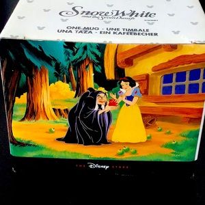 Disney 1990s Snow White mug